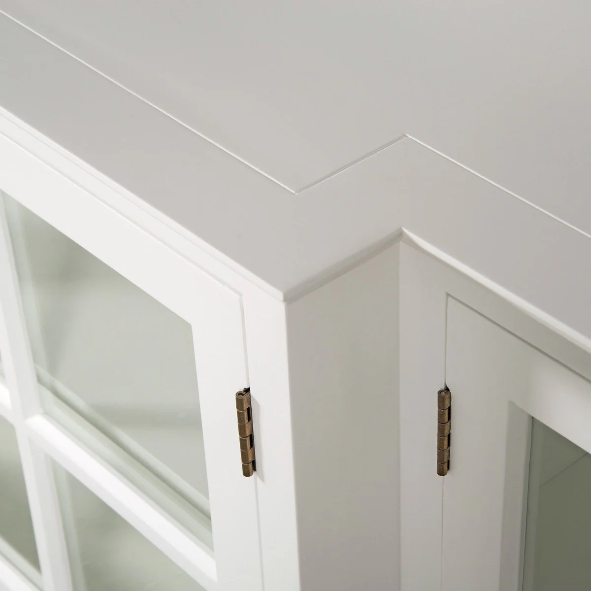 French Provincial Casement TV Entertainment Unit - Image 10