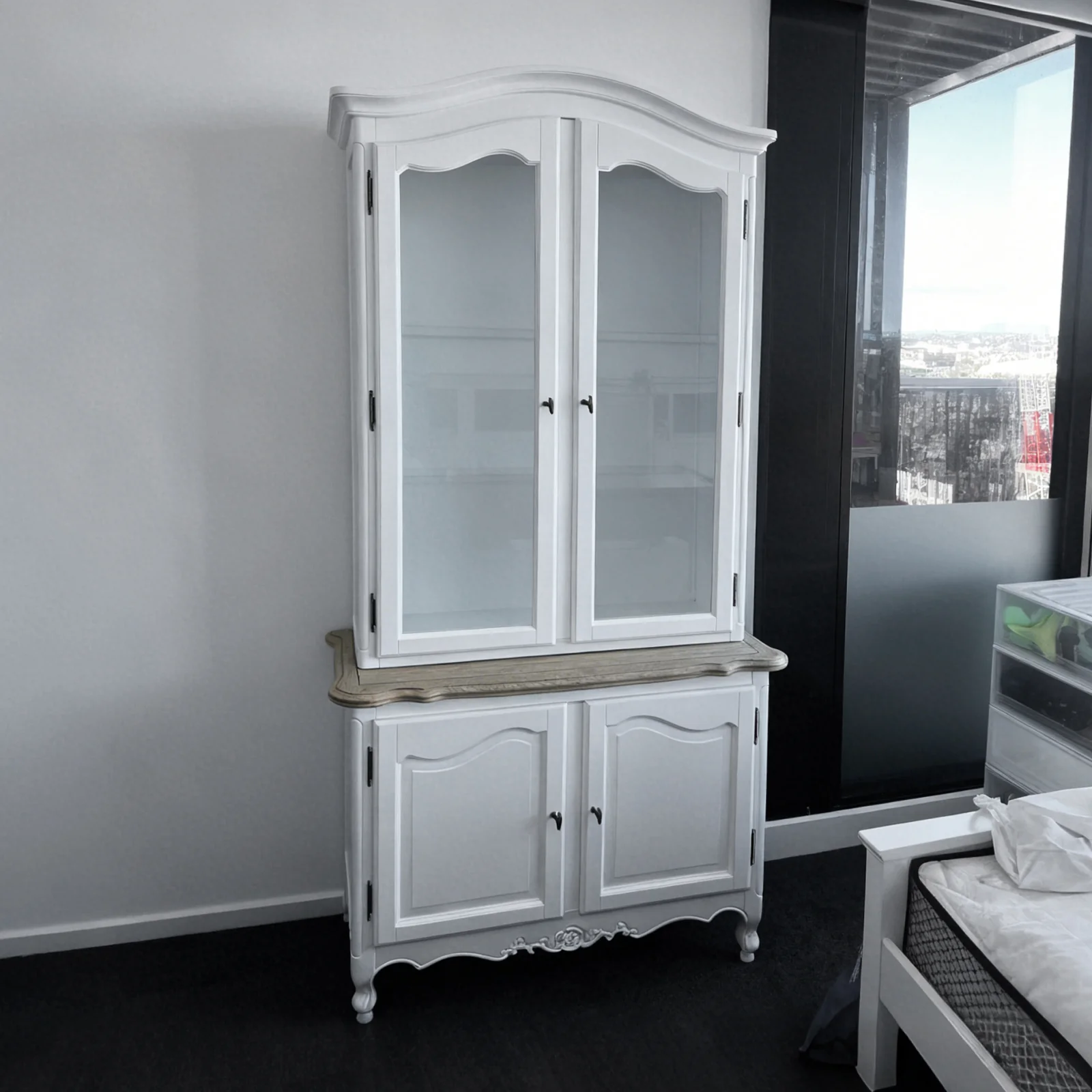 French Provincial Louis Vintage Glass Display Buffet and Hutch Cupboard Cabinet - Image 17