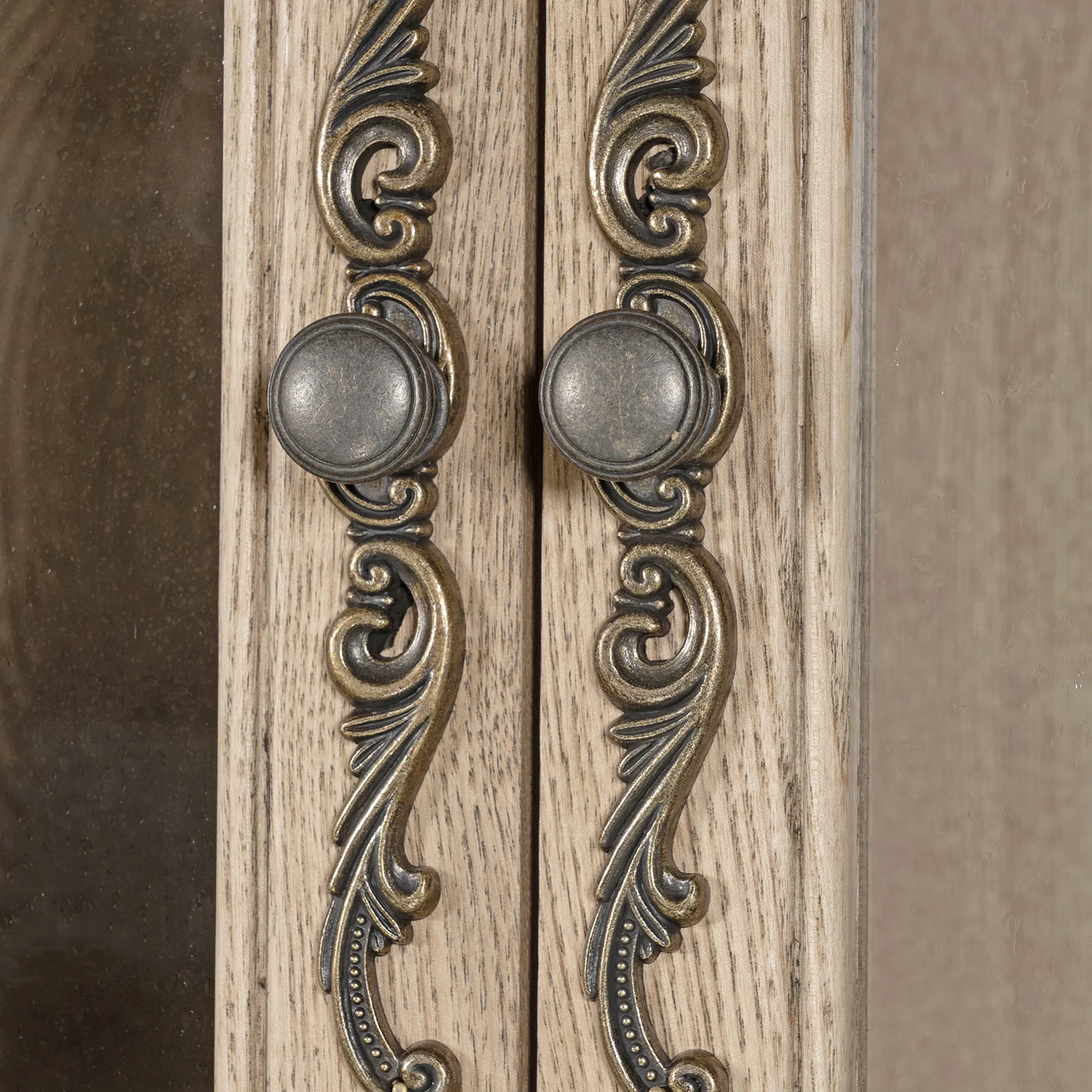 French Provincial Provence Furniture Display Cabinet Cupboard - Image 9