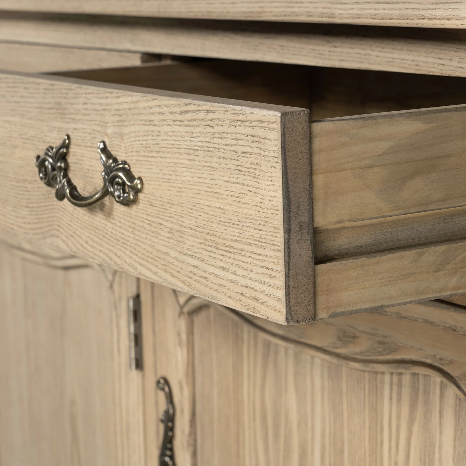 French Provincial Provence Sideboard Buffet - Image 12