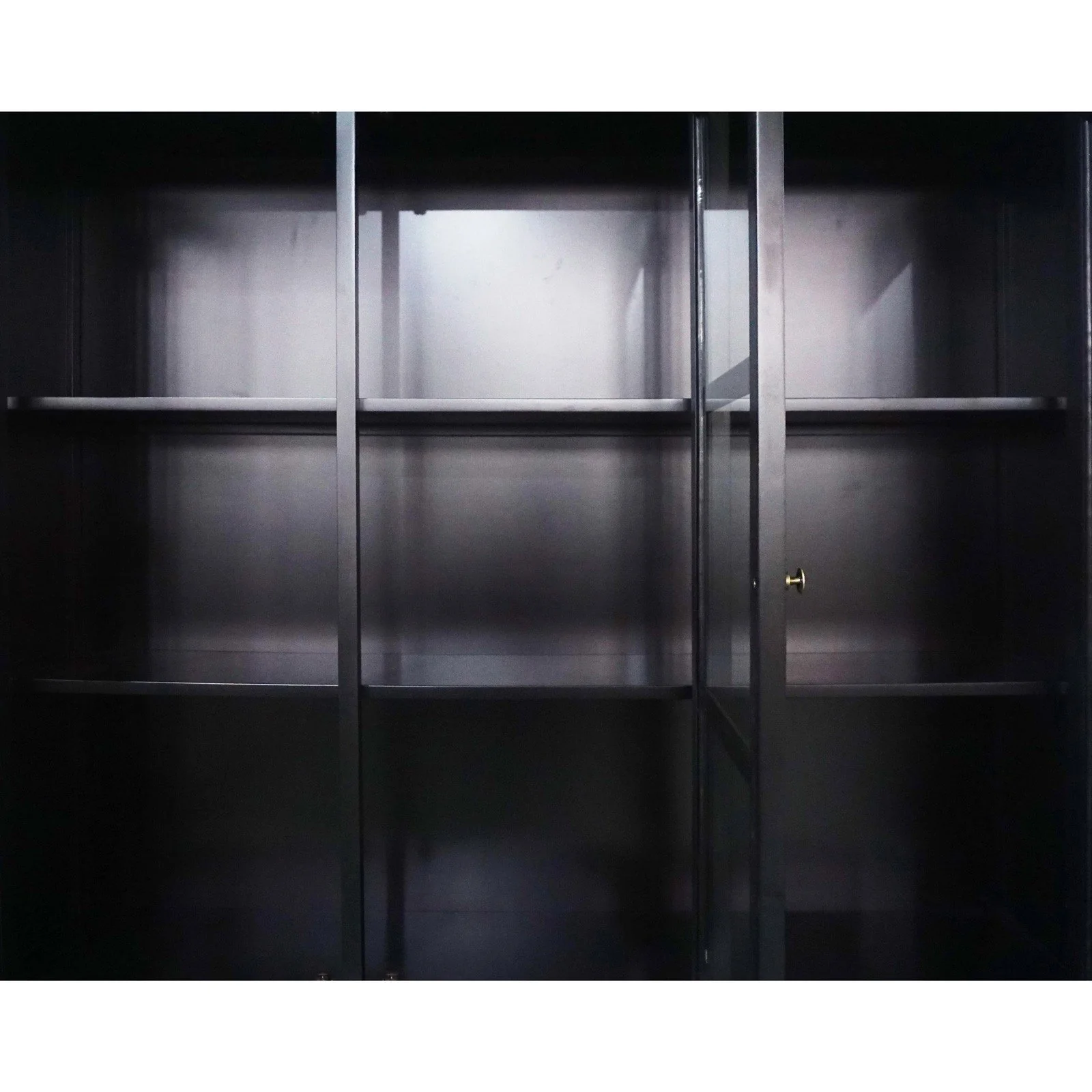 Hamptons Sorrento Buffet and Hutch Glass Display Bookcase - Image 18
